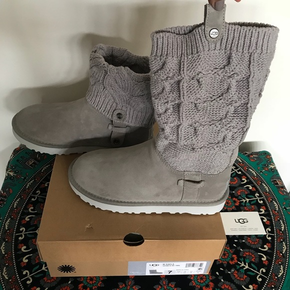 saela ugg boots